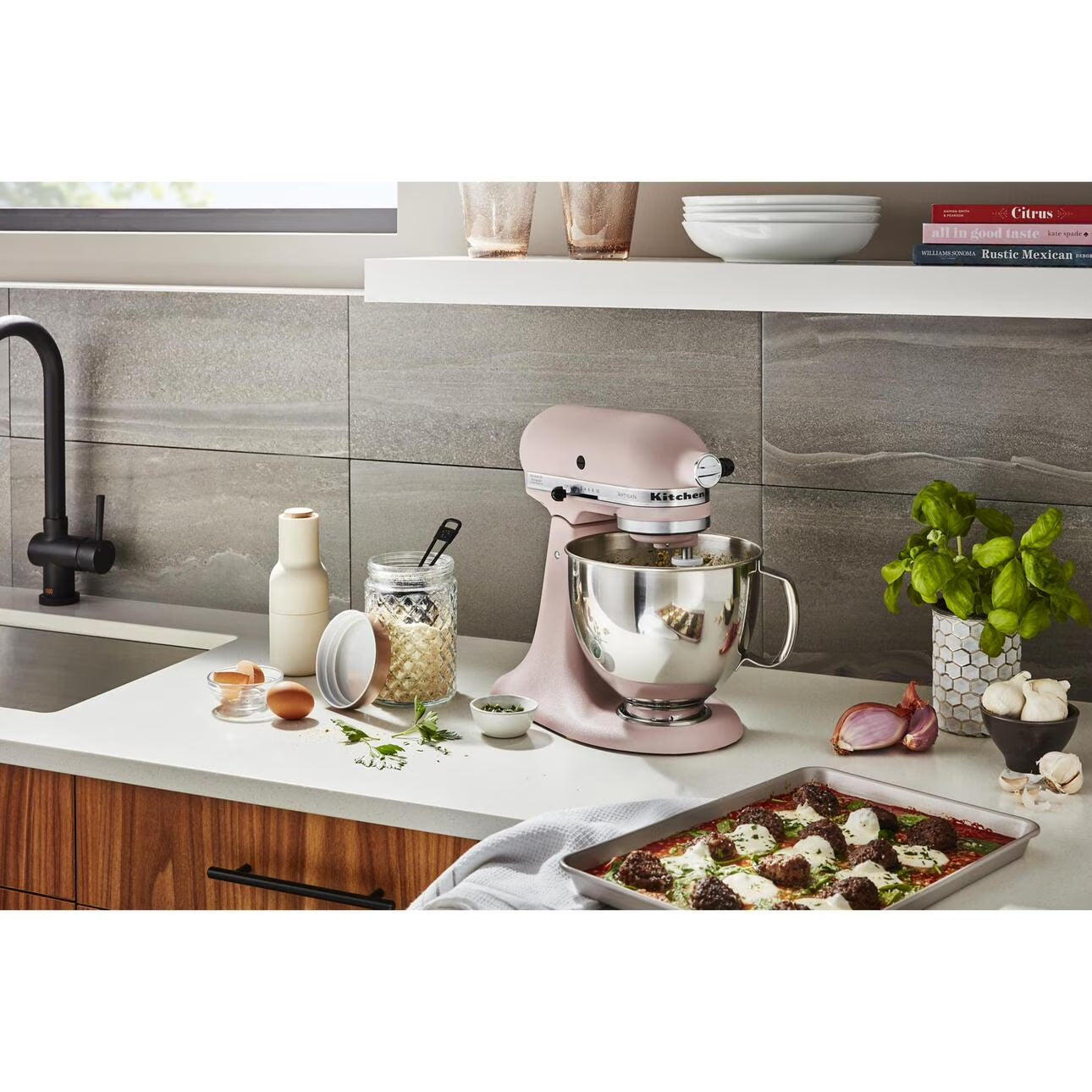 Artisan Series 5-Quart Tilt-Head Stand Mixer, Feather Pink, KSM150PS