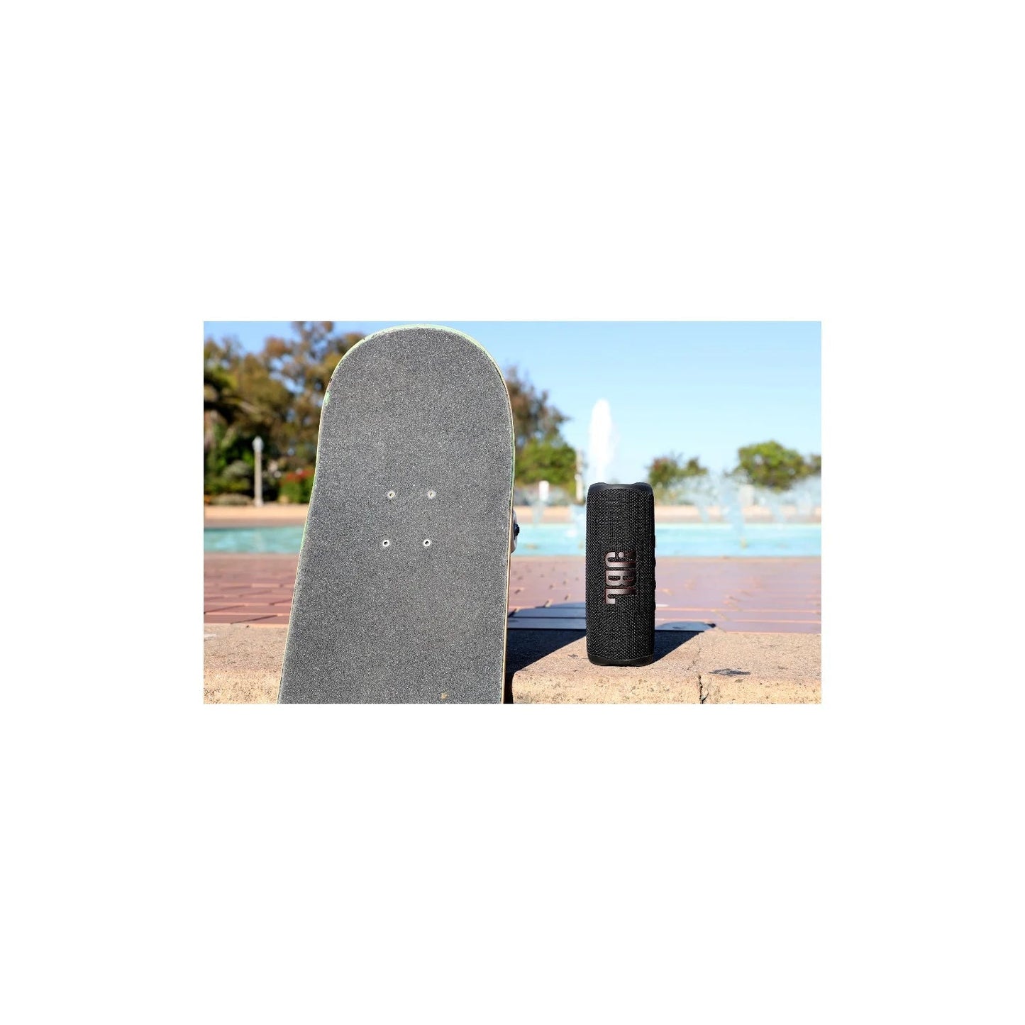 Flip 6 - Portable Waterproof Speaker - Black