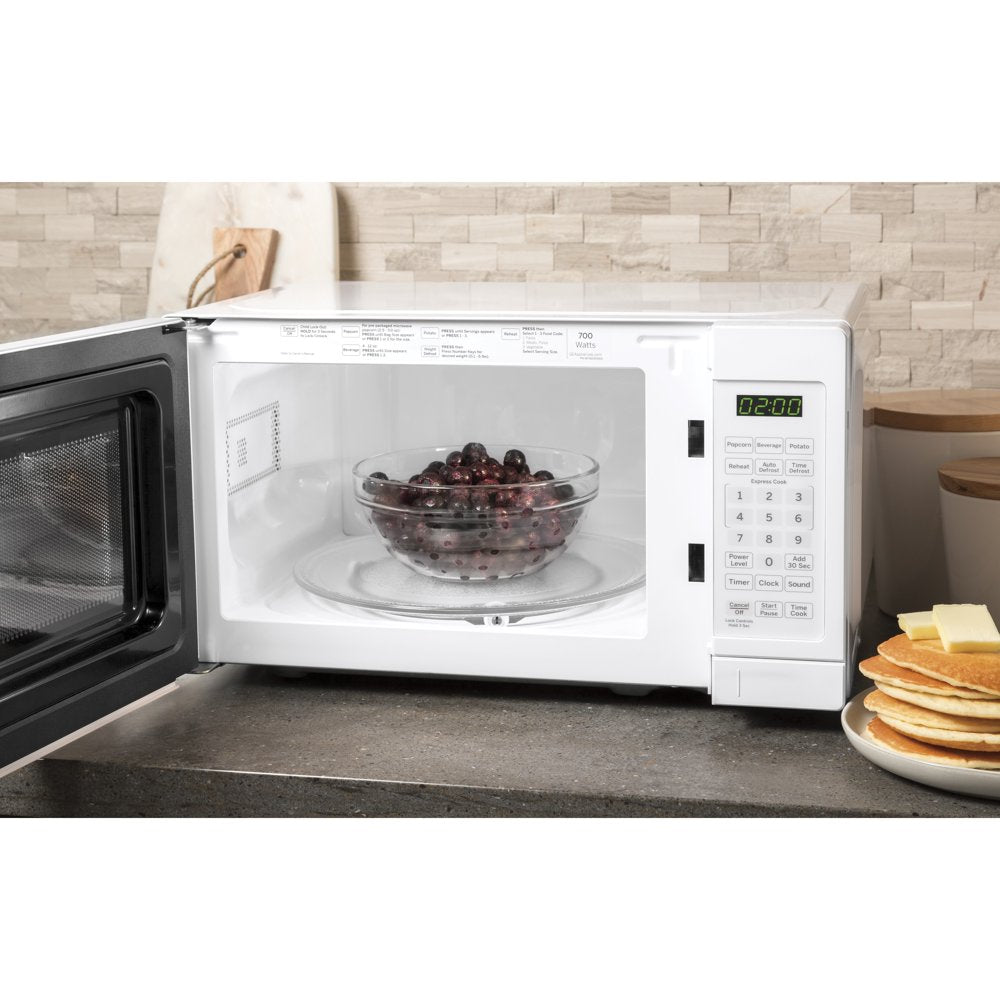 GE® 0.7 Cu. Ft. Capacity Countertop Microwave Oven, White, JES1072DMWW