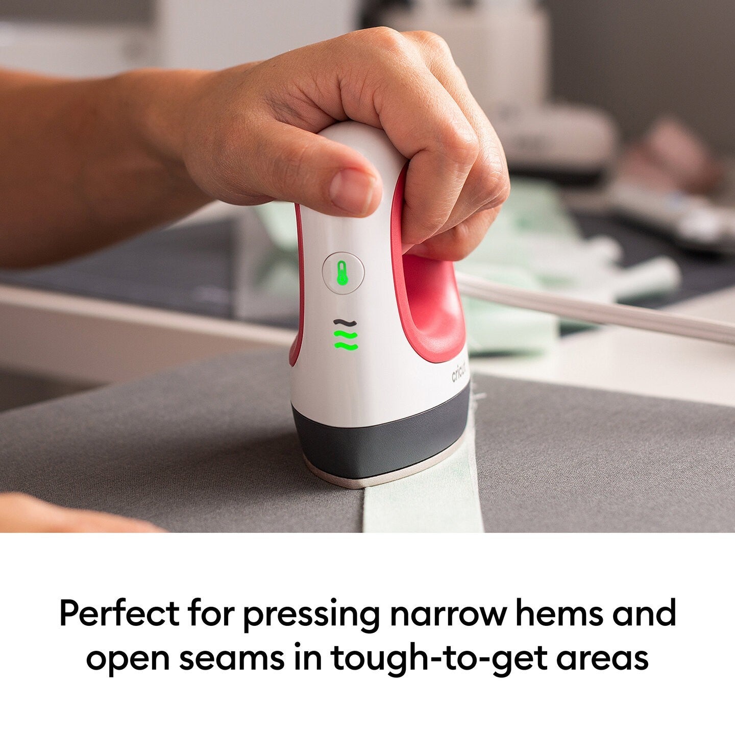 NEW! Cricut Easypress Mini™, Raspberry + Everything Bundle Heat Press Authentic