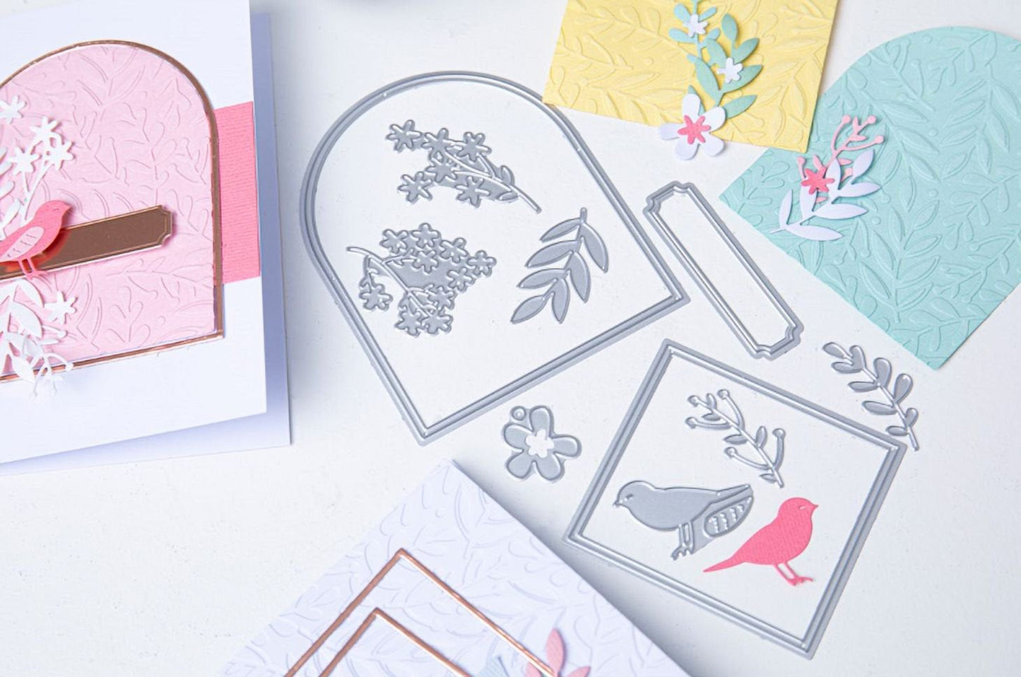 Big Shot Starter Kit with Exclusive Dies and an Embossing Folder