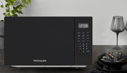 0.9 Cu Ft Countertop Microwave Ovens in Black, EMW953