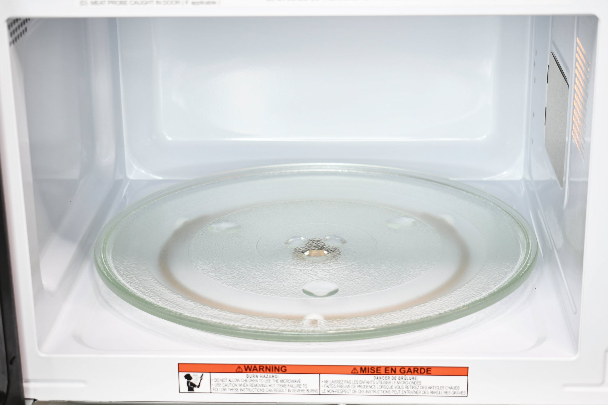 1.1 Cu. Ft. Microwave, Red