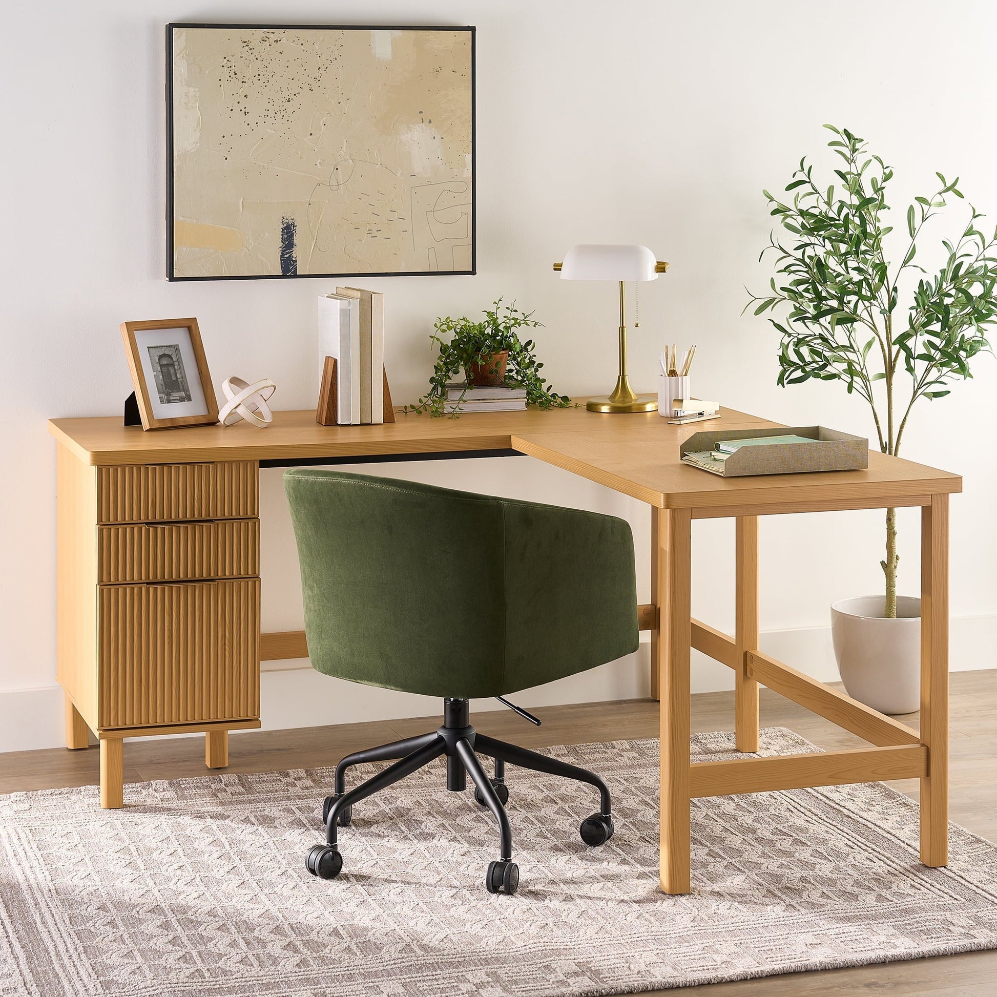 Lillian Fluted L-Shape Desk, Natural Pine Finish