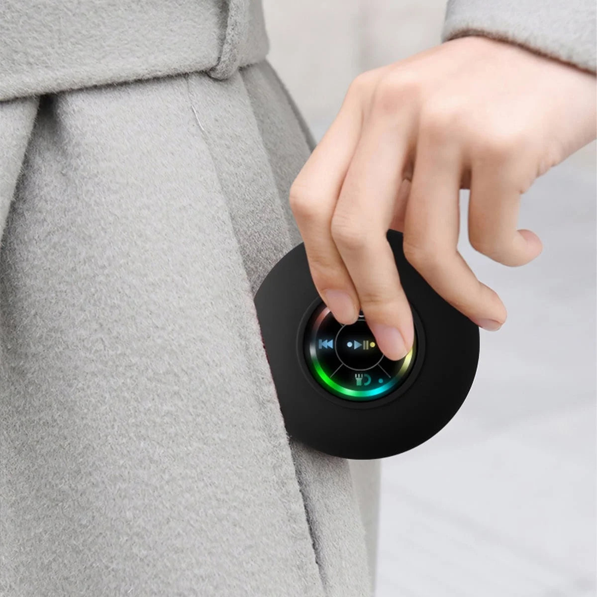 Bluetooth Floating Pool Speaker, Mini Bluetooth Speaker, Waterproof Speakers,Rgb Light Bluetooth Suction Cup Speaker,Portable Bluetooth Speaker for Outdoor Swim Camping Party