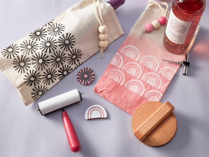 Speedball Deluxe Linocut Block Printing Kit, for Fabric, 14 Pieces, Includes Inks, Brayer, Bench Hook, Lino Handle and Cutters, Speedy-Carve Relief Blocks