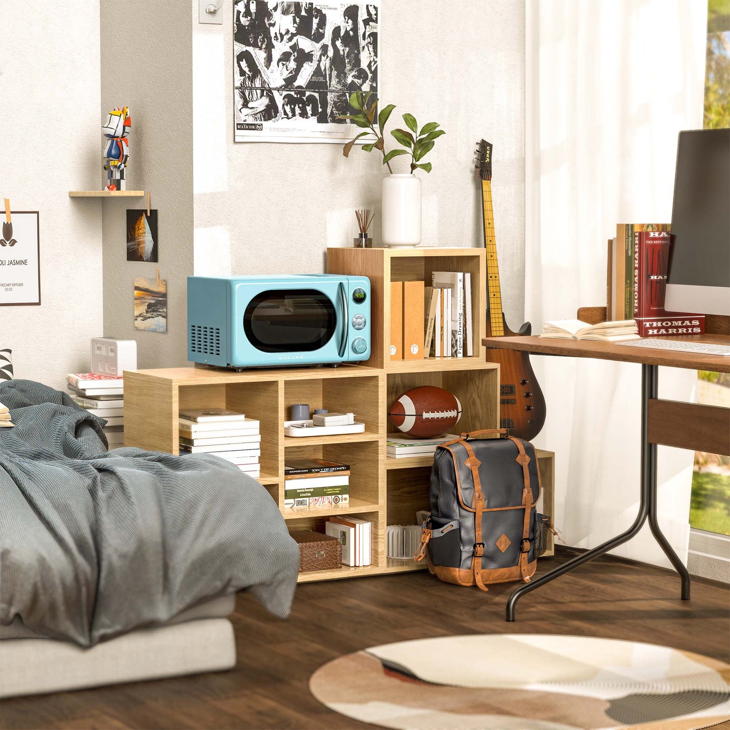 0.7 Cu Ft Retro Countertop Microwave Oven, 700 Watts, Blue, New