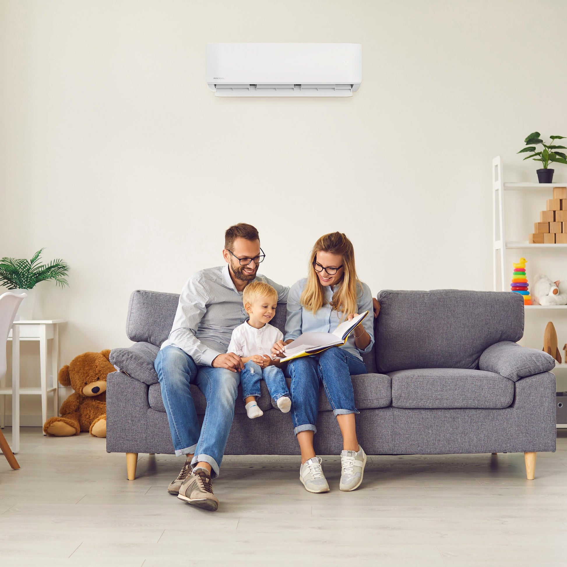 MRCOOL DIY 5Th Gen 12K BTU Ductless Mini-Split Heat Pump