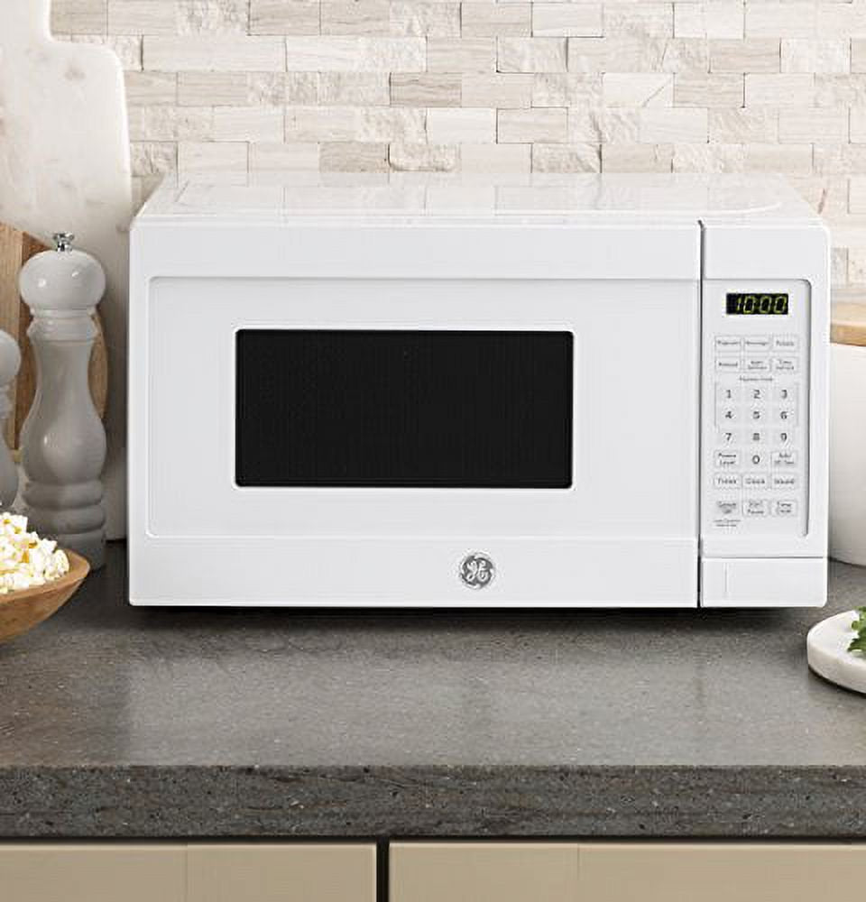 GE® 0.7 Cu. Ft. Capacity Countertop Microwave Oven, White, JES1072DMWW