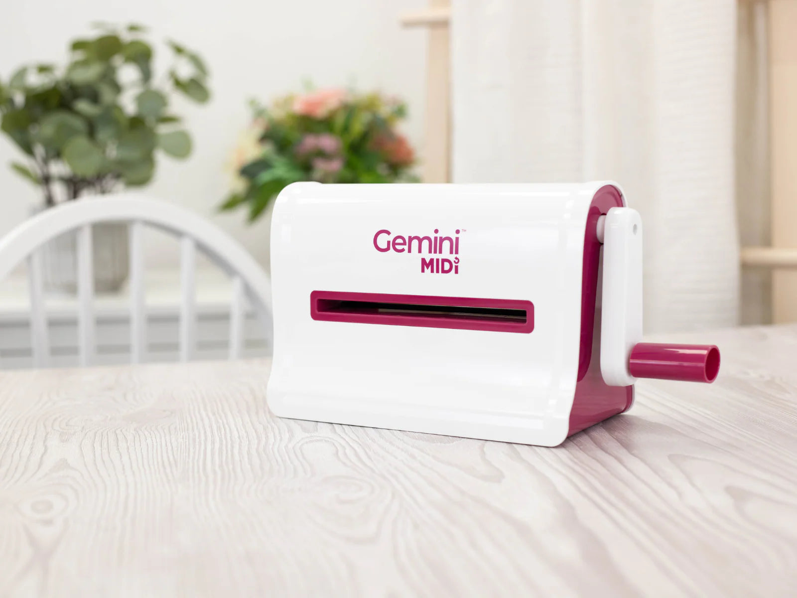 Gemini Midi Manual Die Cutting Machine