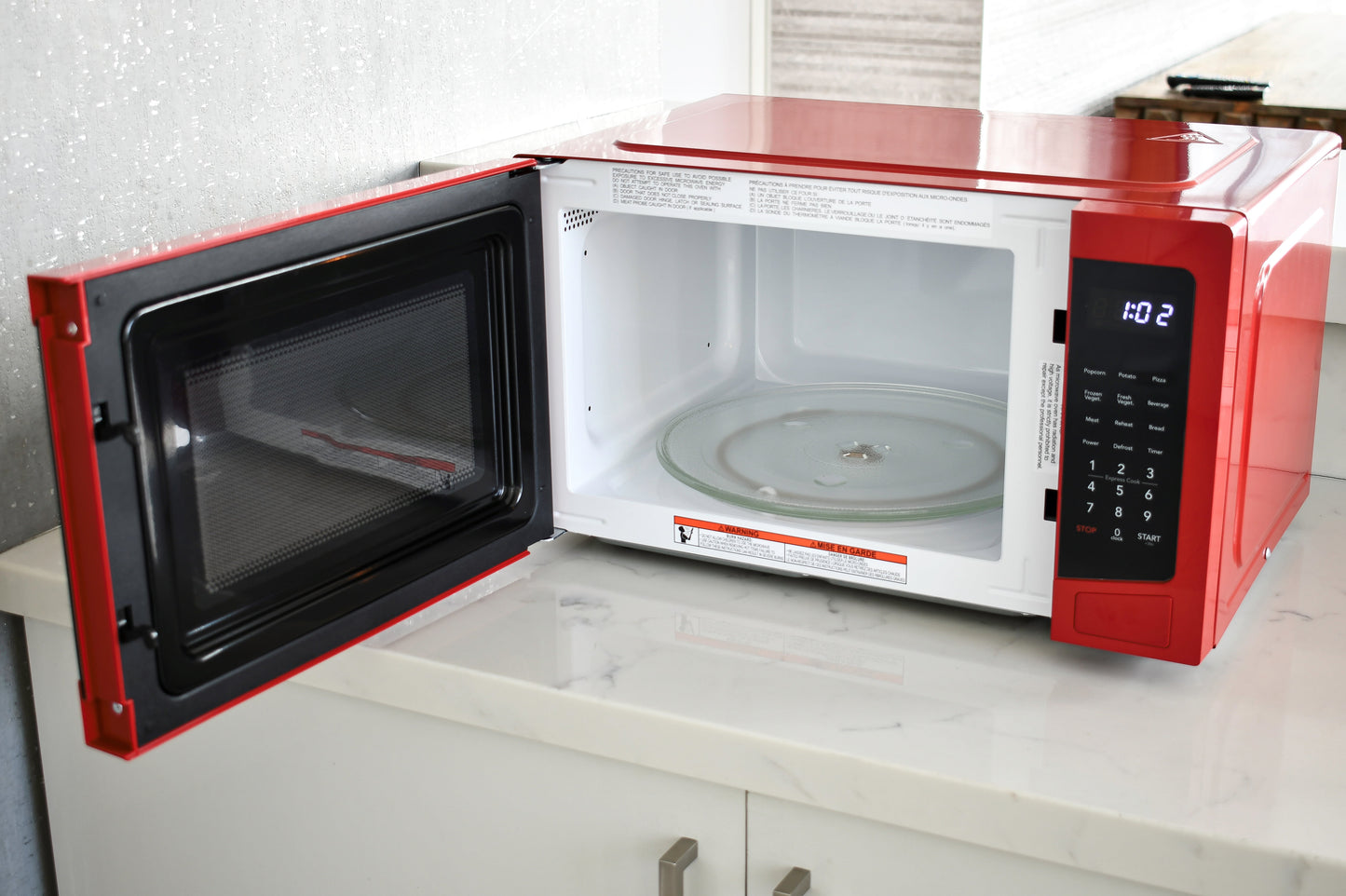 1.1 Cu. Ft. Microwave, Red