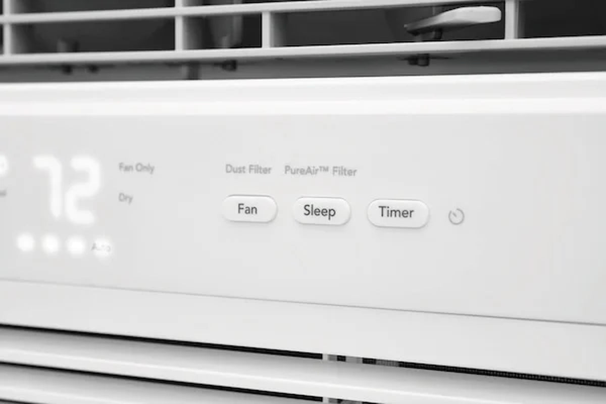 6,000 BTU Window Room Air Conditioner up to 250 Sq Ft, White