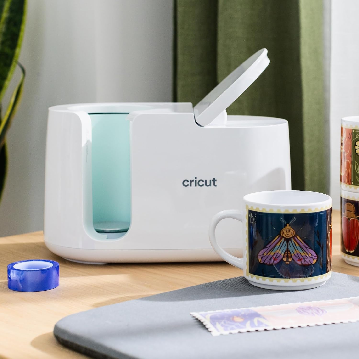 Cricut® Heat Resistant Tape - 0.75 in X 52 Ft (3 Ct)