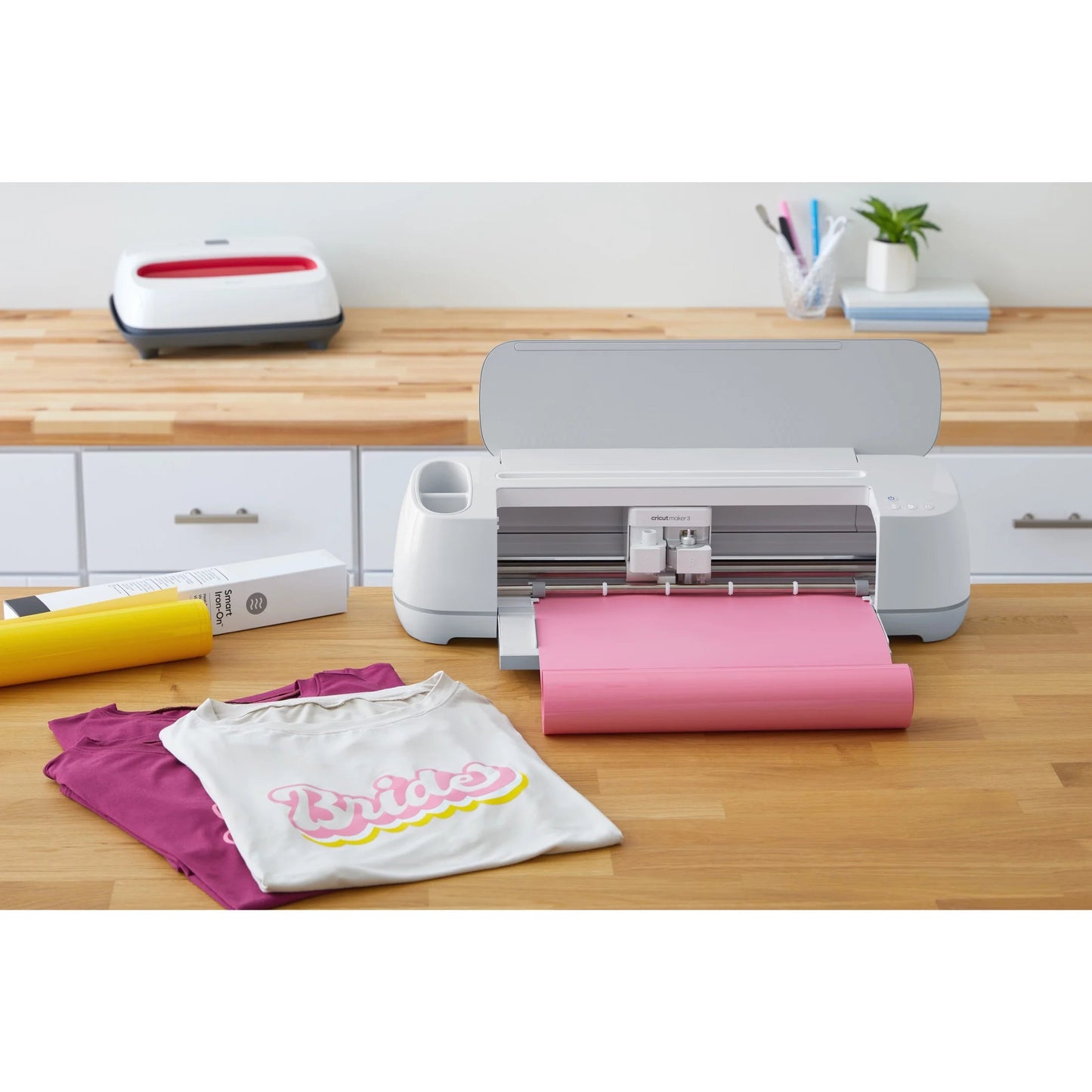 Cricut Smart Iron-On Vinyl (3 Ft), 13" X 36"