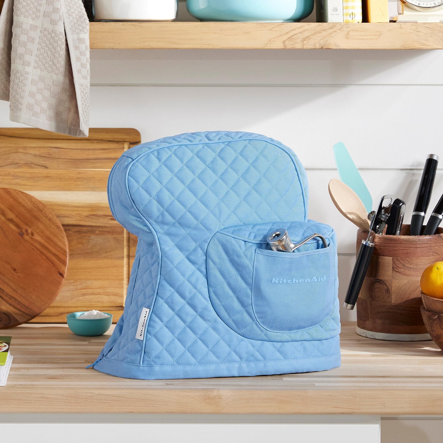 KITCHENAID Fitted Tilt-Head Solid Stand Mixer Cover with Storage Pocket, Quilted 100% Cotton, Milkshake, 14.4"x18"x10"