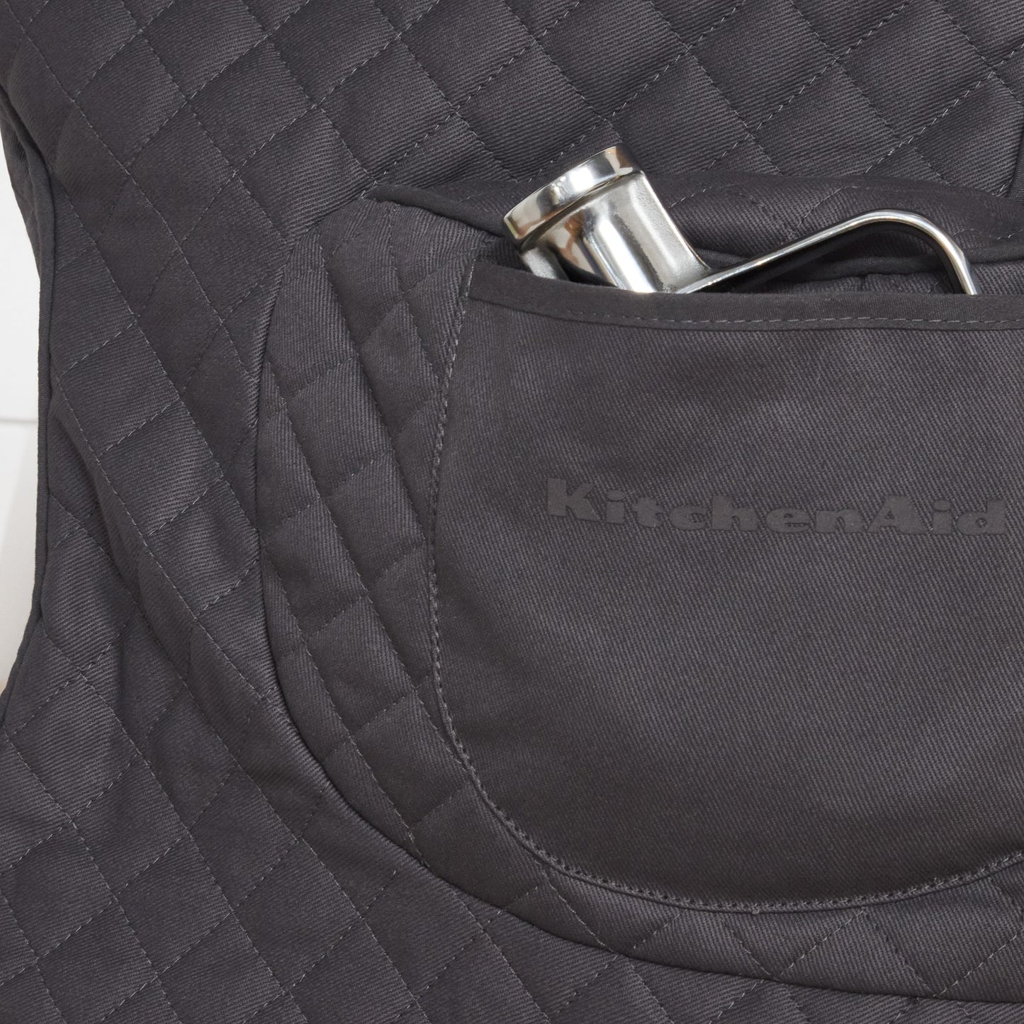 KITCHENAID Fitted Tilt-Head Solid Stand Mixer Cover with Storage Pocket, Quilted 100% Cotton, Milkshake, 14.4"x18"x10"