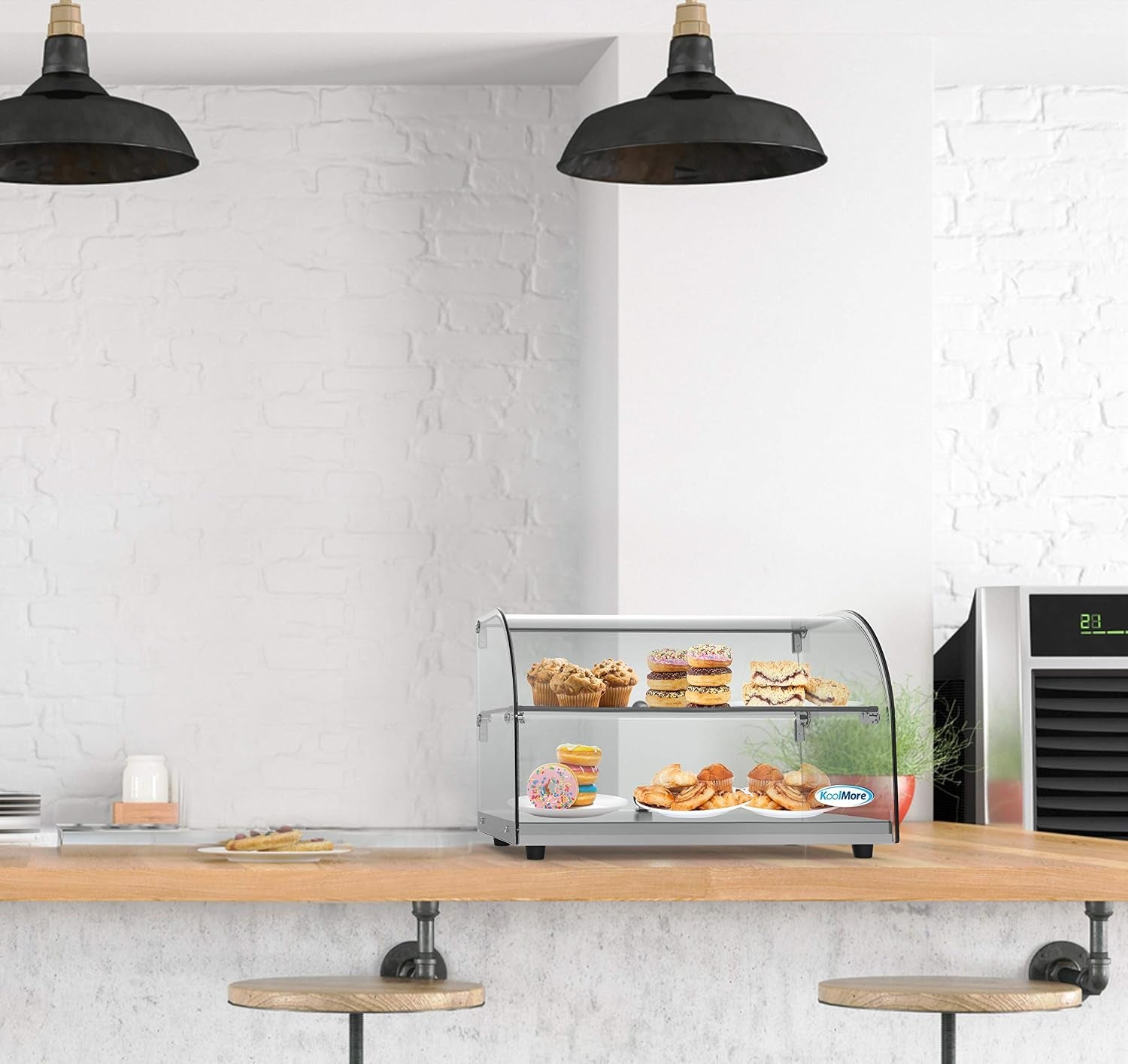 Koolmore - DC-2C 22" Commercial Countertop Bakery Display Case with Front Curved Glass and Rear Door - 1.5 Cu. Ft.