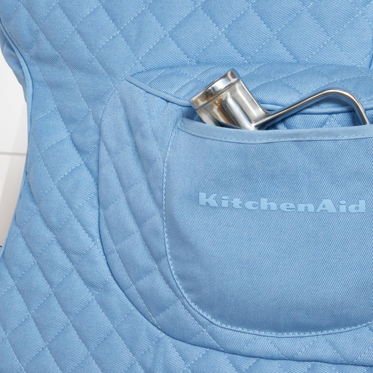 KITCHENAID Fitted Tilt-Head Solid Stand Mixer Cover with Storage Pocket, Quilted 100% Cotton, Milkshake, 14.4"x18"x10"