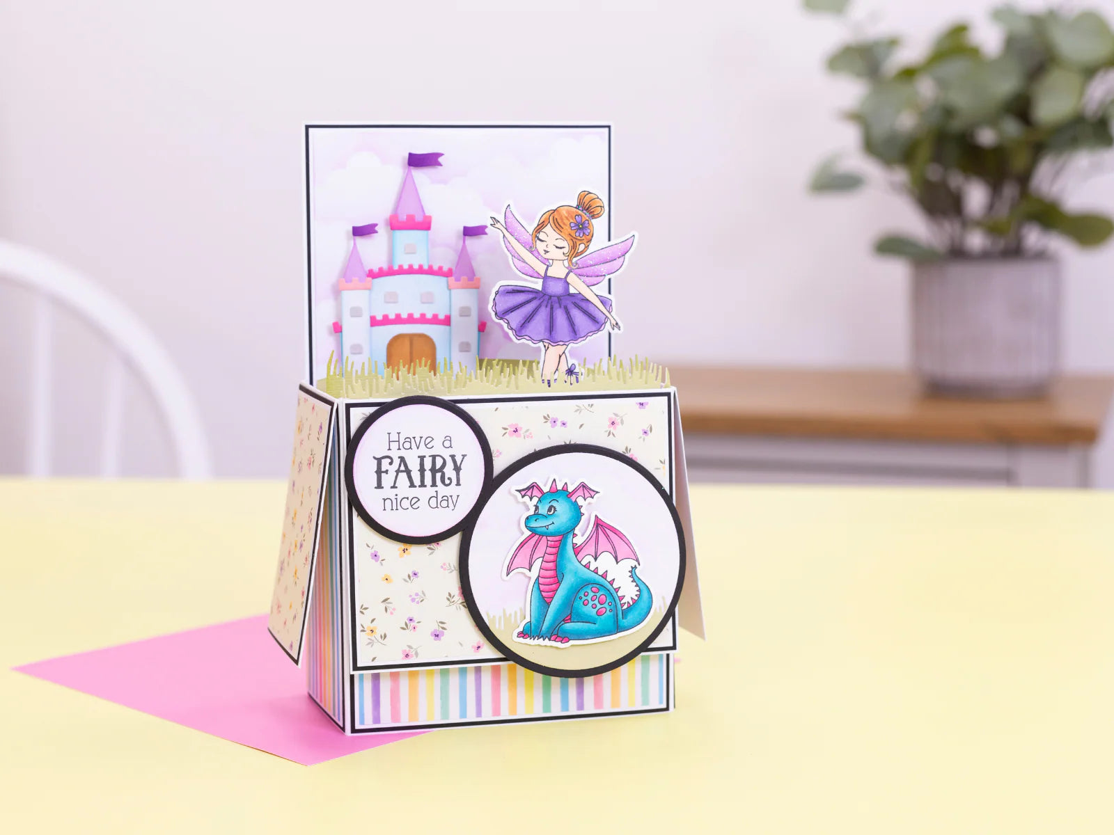Crafters Companion Stamp & Die - Daisy the Dragon
