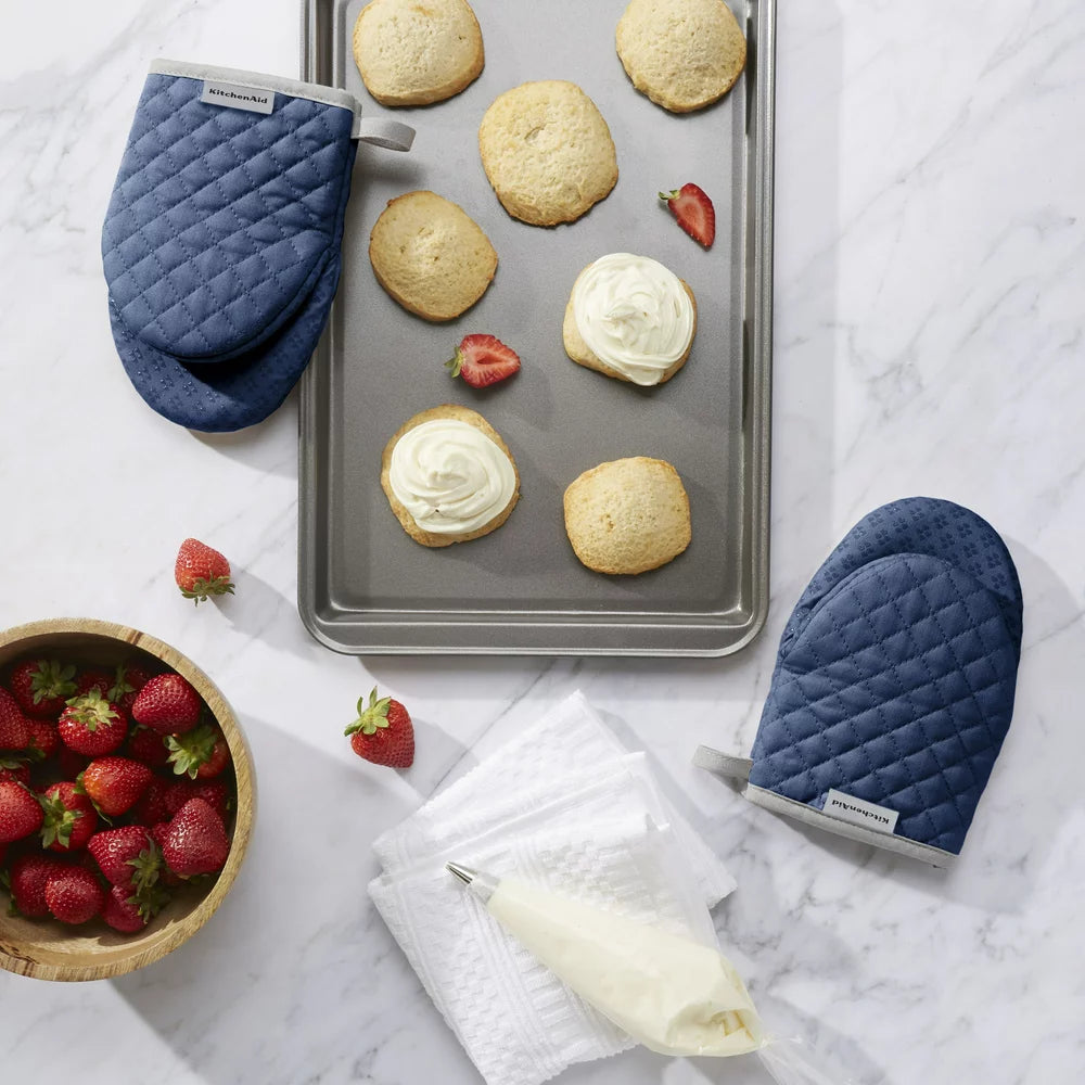 Asteroid Mini Oven Mitt Set, Blue Willow, 5.5"X8", Set of 2