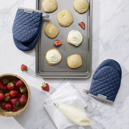 Asteroid Mini Oven Mitt Set, Blue Willow, 5.5"X8", Set of 2