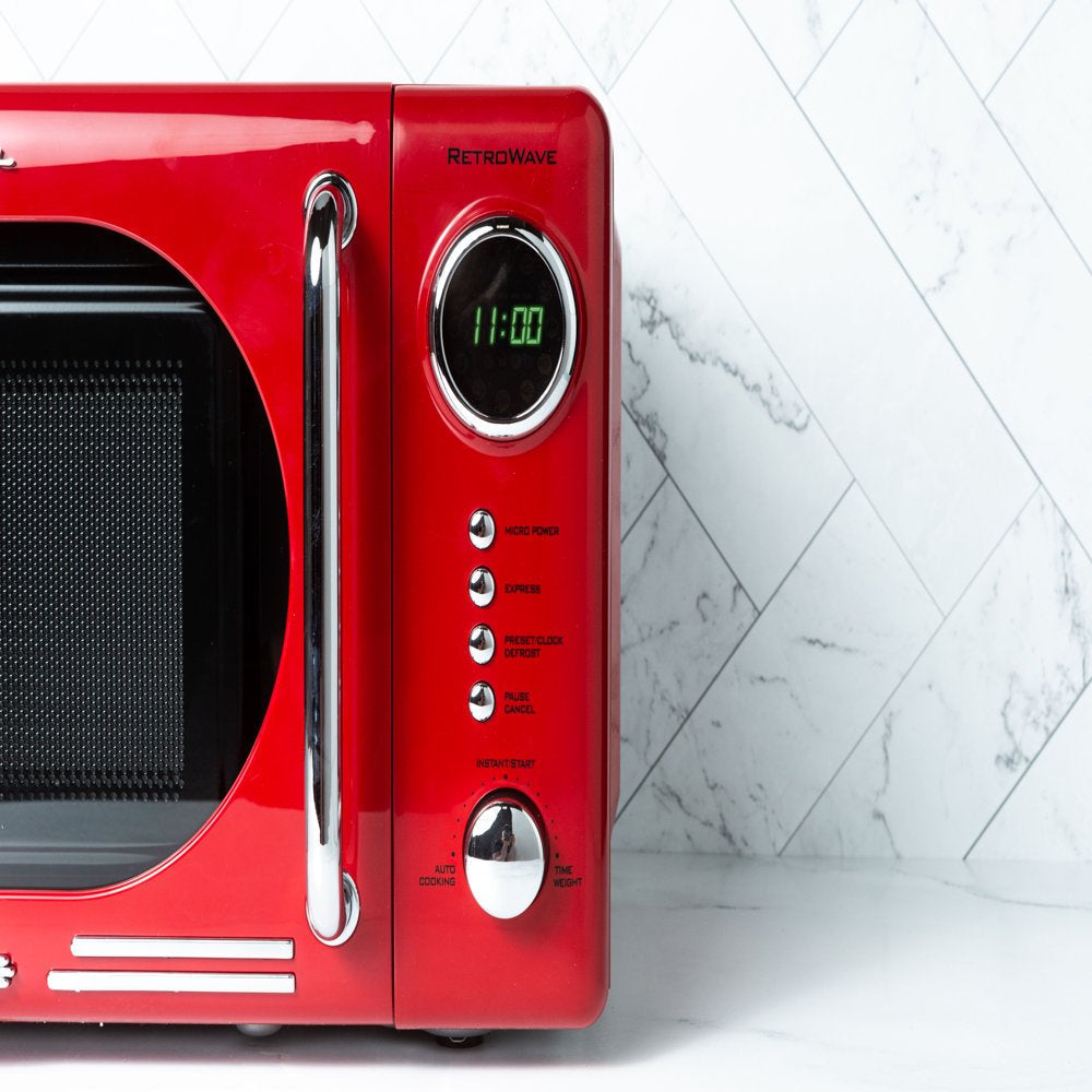 Retro 0.7 Cubic Foot 700-Watt Countertop Microwave Oven, Retro Red, NRMO7RD6A