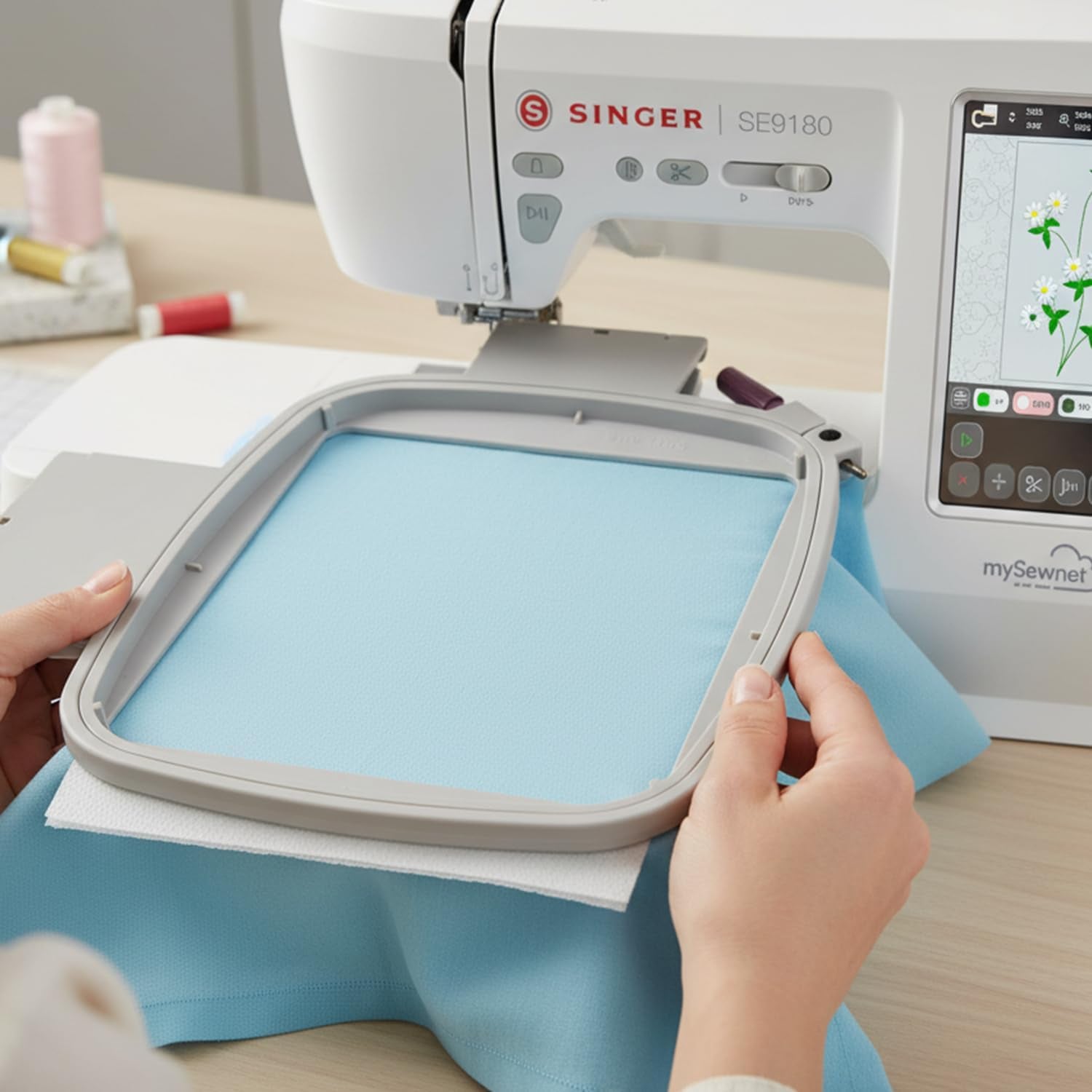 SINGER Embroidery Hoop 100Mm X 100Mm | Compatible with SINGER SE9180 & SE9150 | Precise Fabric Tension | Delivers Professional-Quality Embroidery Results