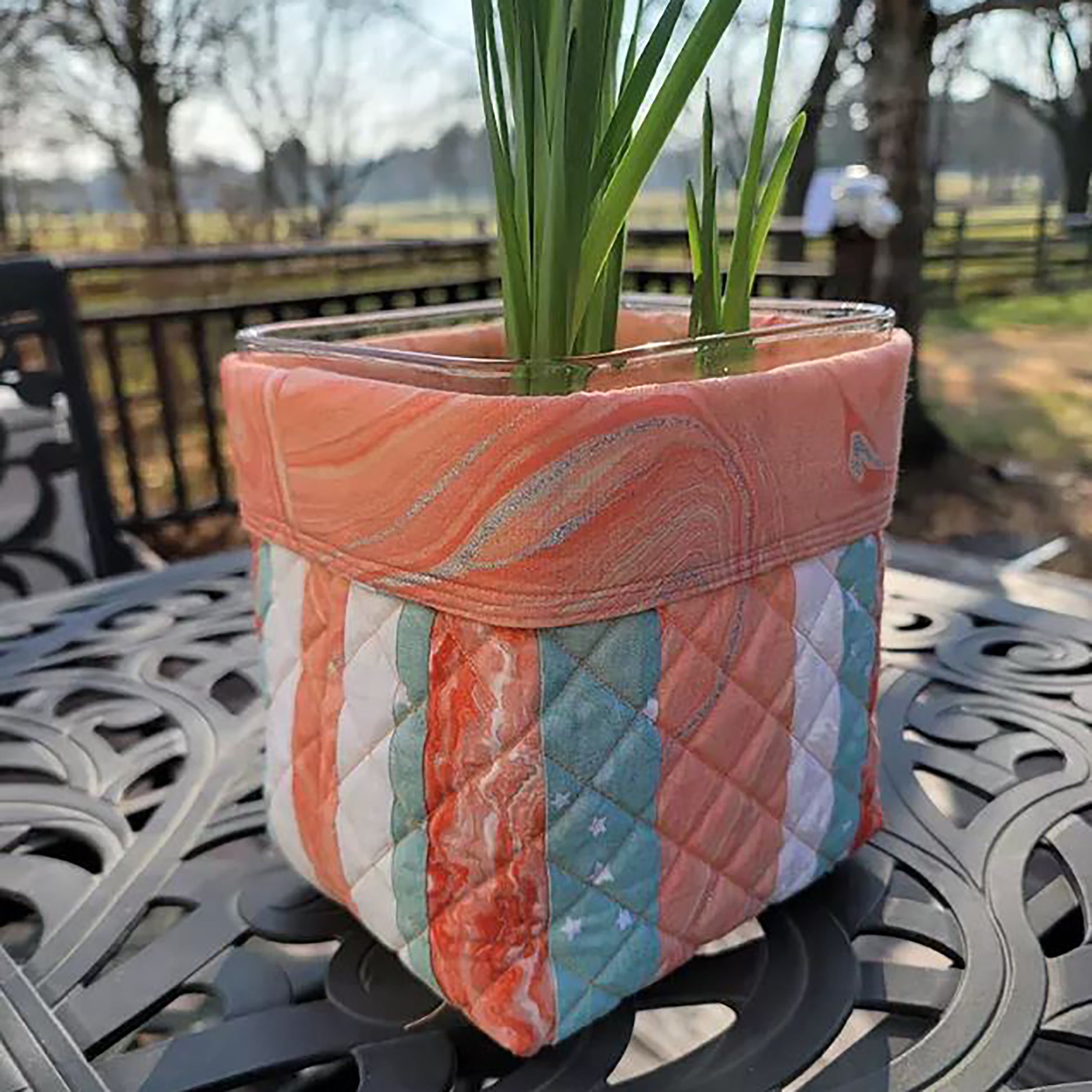 SE725 Sewing and Embroidery Machine with Artspira App, 50 Free Designs